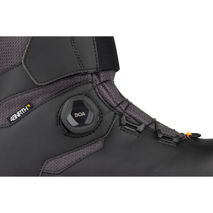 45nrth Wolvhammer Cycling Boot - Black - Closeup of BOA closure dial